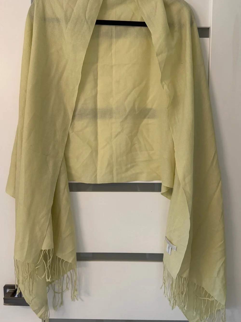 Dessy Group light green